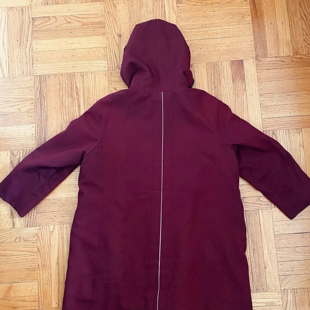 Women's ILGWU Vintage Burgundy Hooded Faux Fur Coat - Picture 2 of 16